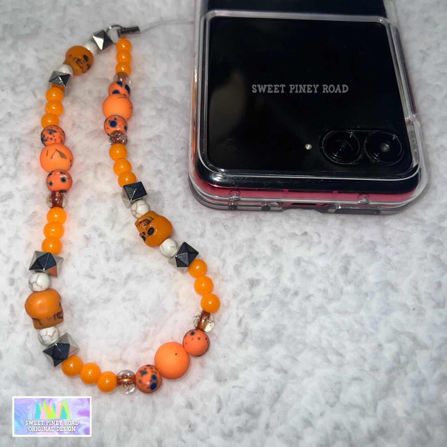Orange Skull Beaded Phone Charm Strap, Universal Fit, Phone Carrying Wrist Strap, Hands-Free Wrist Grip, Goth Y2K Girly Vibes Straps Gift