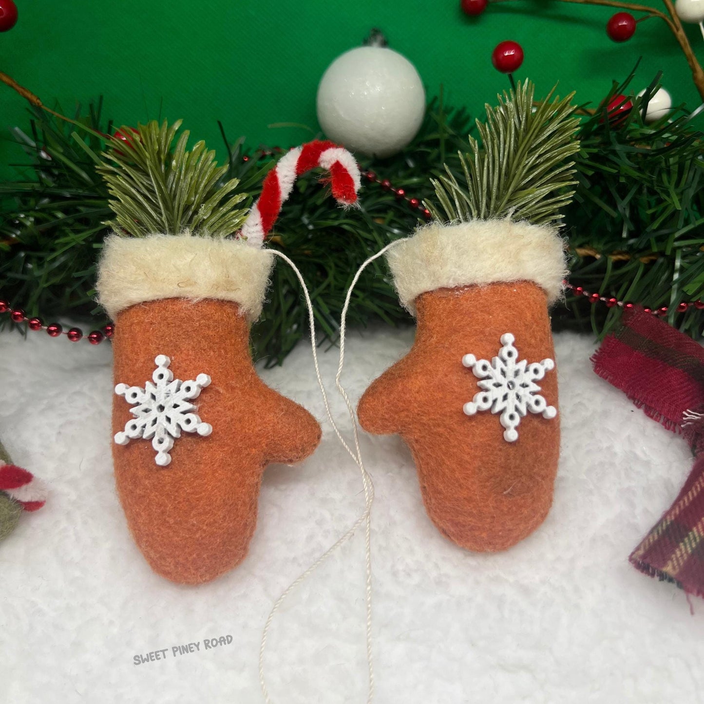 Rustic Primitive Snowman Ornament Set, Vintage Christmas Decor, Handmade Winter Mittens Tree Ornaments, Farmhouse Style Christmas Decoration
