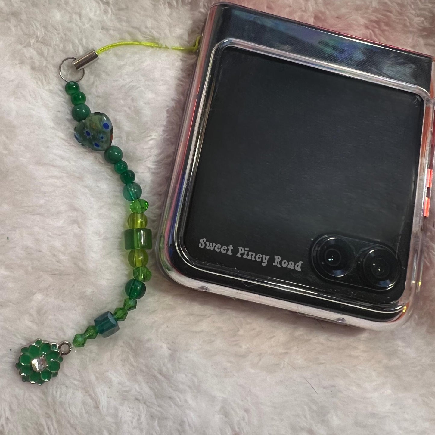 Green Heart Flower Beaded Phone Charm, Cellphone Accessory, Cute Girly Aesthetic, Accessories, Gift For Her Mom Friend, Personalized