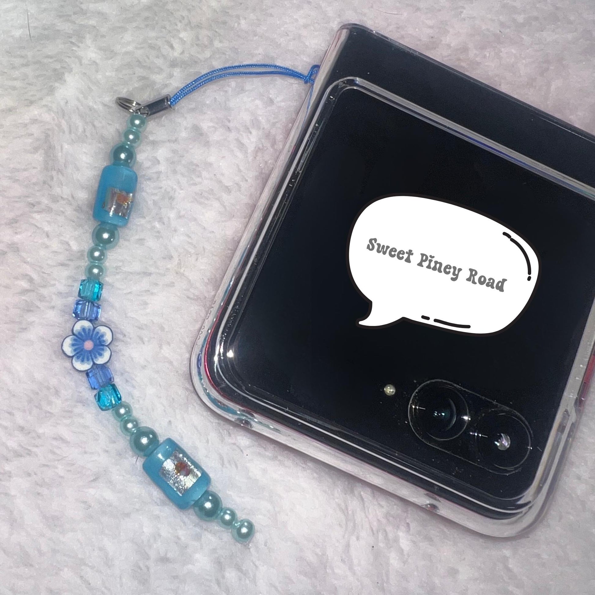 Blue Flower Hawaiian Vibes Beaded Phone Charm, Cellphone Accessory, Cute Girly Aesthetic, Accessories, Gift For Her Mom Friend, 2000s Y2k