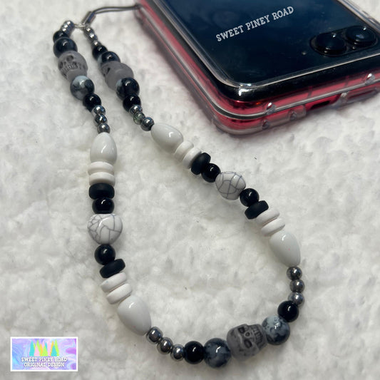 Black White Skull Beaded Phone Charm Strap, Universal Fit, Phone Carrying Wrist Strap, Hands-Free Wrist Grip, Goth Girly Vibes Straps Gift