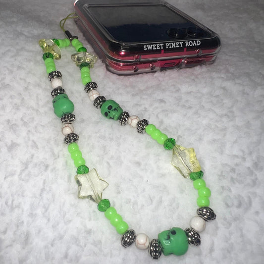 Green Skull Phone Charm Strap, Universal Fit, Phone Carrying Wrist Strap, Hands-Free Wrist Grip, Cute Girly Skulls Gothic Vibes Straps Gift
