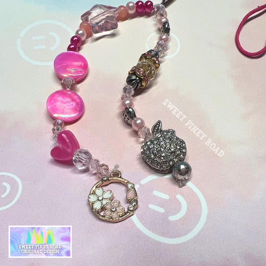 Pink Star Phone Charm Strap, Universal Wrist Fit, Adorable Beaded Charms, Hands-Free Wristlet Grip, Cute Y2K Vibes , Custom Gift For Her