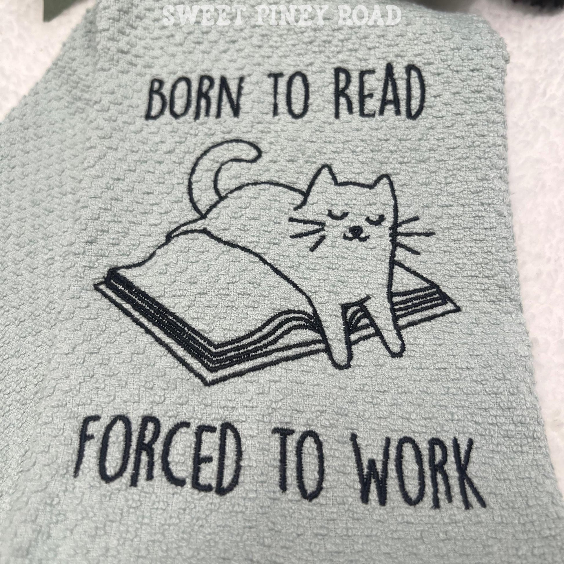 Book Reader Cat Lover Embroidered Towel, Personalized Bookish Bath Towel, Kitty Owner Gift, Custom Wash Cloth Present, Cute Kitten Decor