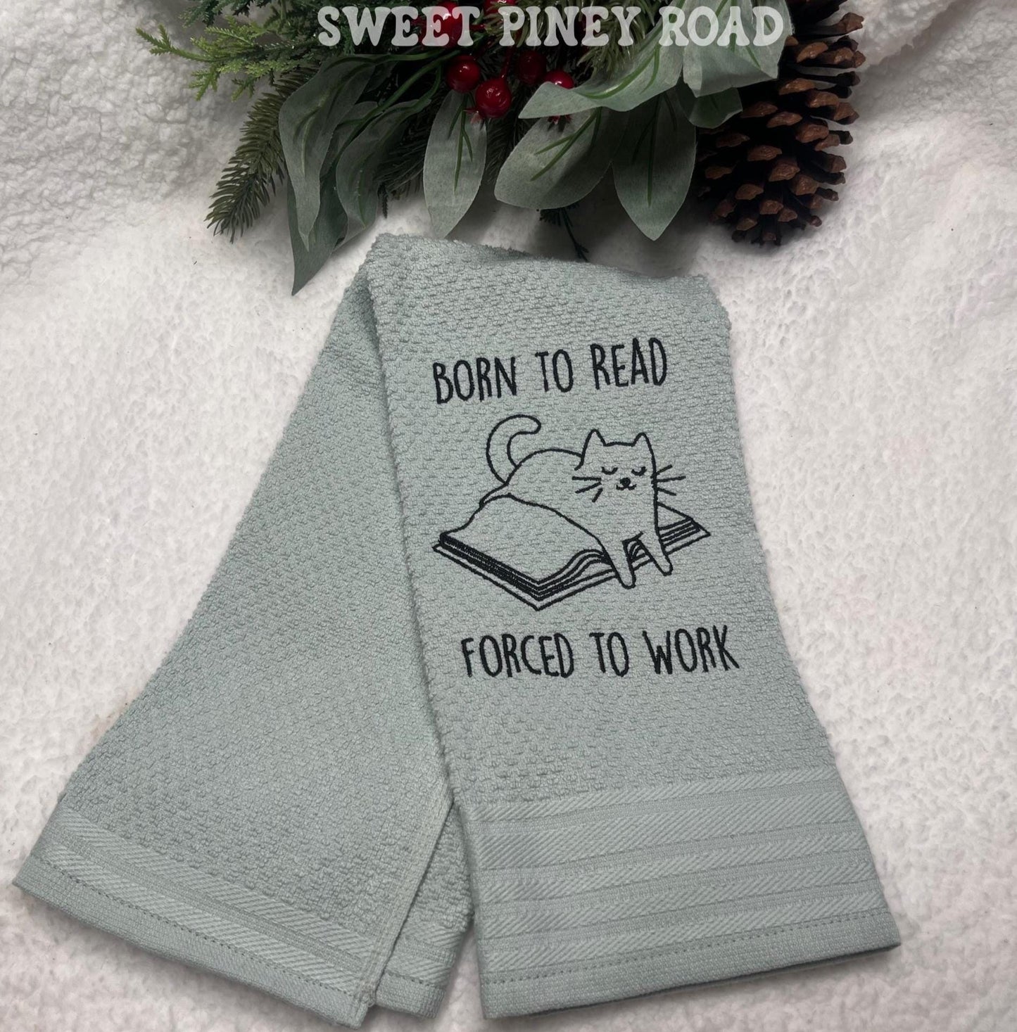 Book Reader Cat Lover Embroidered Towel, Personalized Bookish Bath Towel, Kitty Owner Gift, Custom Wash Cloth Present, Cute Kitten Decor