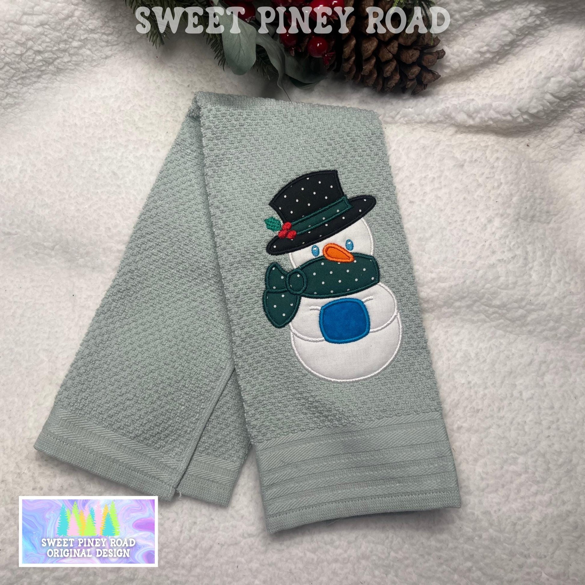 Christmas Snowman Towel, Handmade Embroidered Gift, Winter Embroidery for Kitchen, Merry Christmas Personalized Gifts, Housewarming Decor