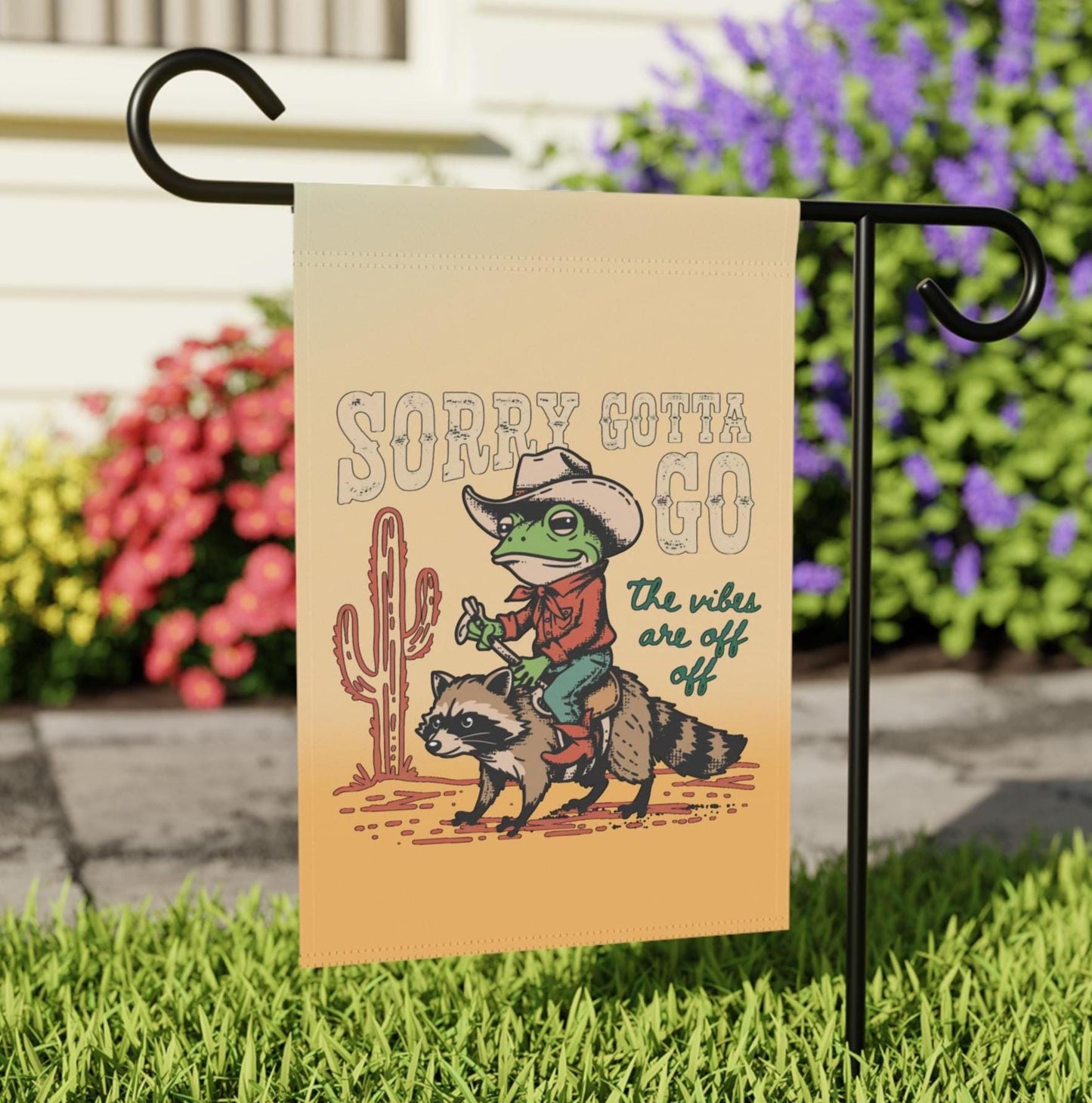 The Vibes Are Off Yard Flag, Cowboy Frog Riding Raccoon Garden Banner, Hilarious Vintage Style Western Outdoor Decor, Animal Lover Gift