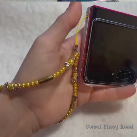 Gold Heart Beaded Phone Charm Strap, Chain Cellphone Strap Lanyard, Cute Kawaii Wristlet Accessory, Girly Accessory, Gift For Her Y2k Bling