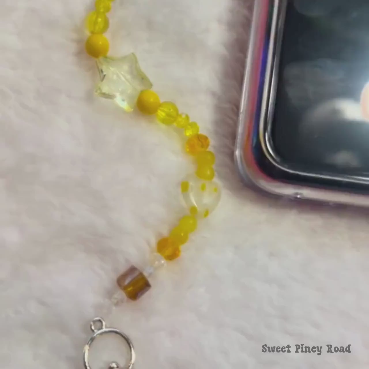 Yellow Bumble Bee Beaded Phone Charm, Cellphone Accessory, Cute Girly Aesthetic, Accessories, Gift For Her Mom Friend, 2000s Star Y2k Vibes